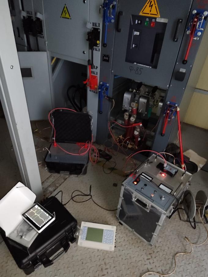 เครื่องกําเนิดแรงกระตุ้นความแรงสูงสําหรับการทดสอบความผิดพลาด Flashover ความแรงกระตุ้นความแรงกระตุ้น 35kV และพลังงานการปล่อย 2450J 5